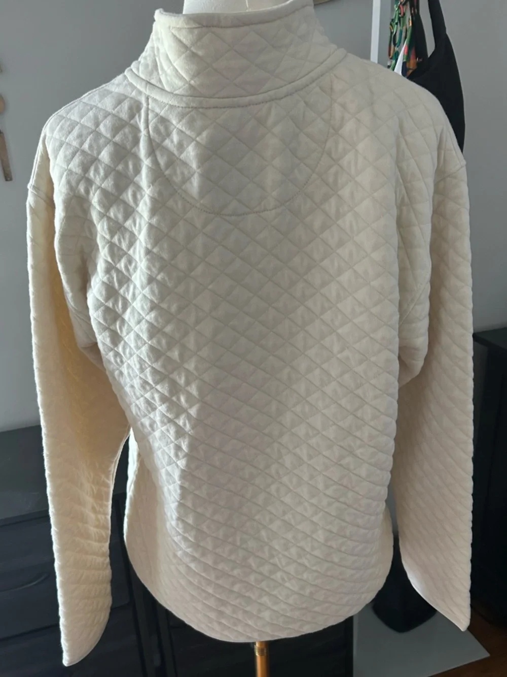 Women’s League Cream Quilted Half-Zip with North Carolina UNC Logo Size Medium - Picture 3 of 4